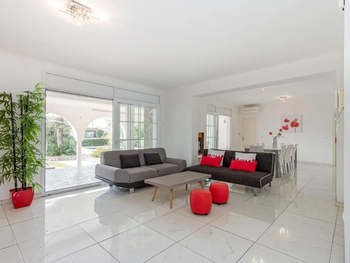 Holiday Home Residencia Maritima By Interhome Empuriabrava Spain