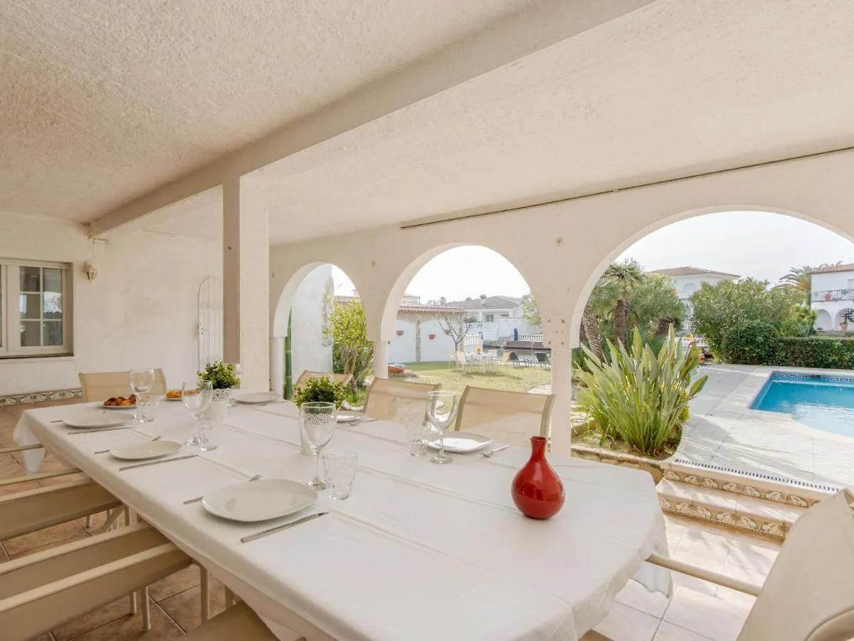 Holiday Home Residencia Maritima By Interhome Empuriabrava