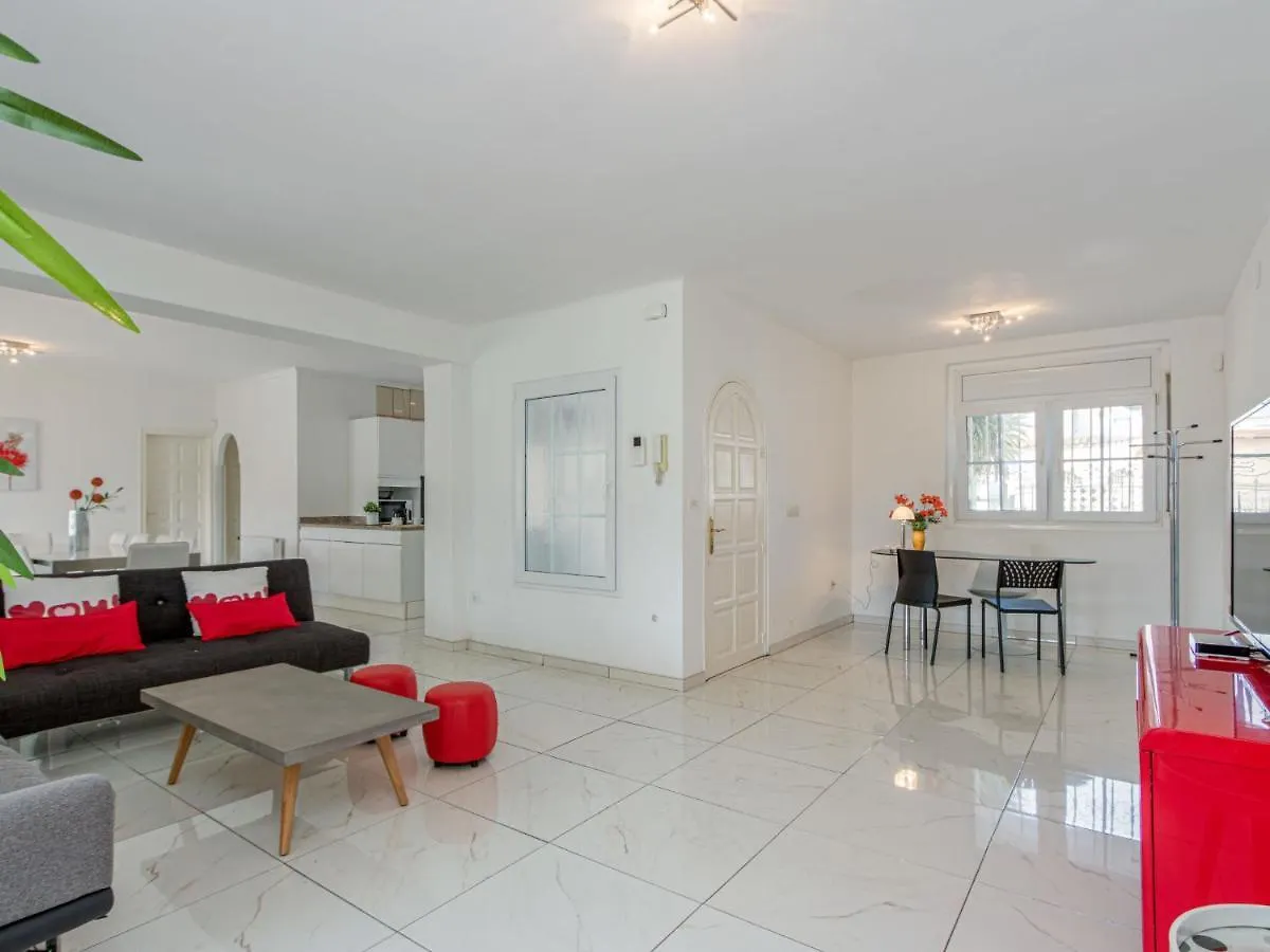Holiday Home Residencia Maritima By Interhome Empuriabrava