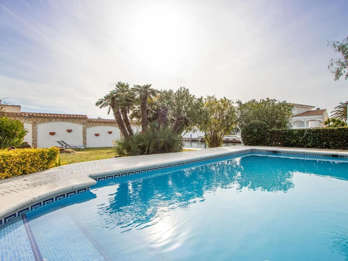 Holiday Home Residencia Maritima By Interhome Empuriabrava