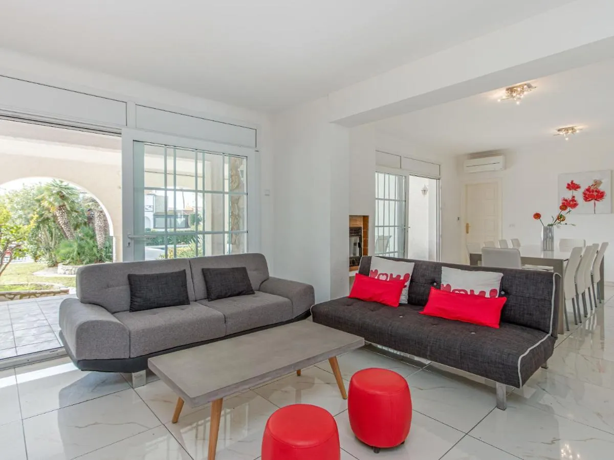 Holiday Home Residencia Maritima By Interhome Empuriabrava Spain