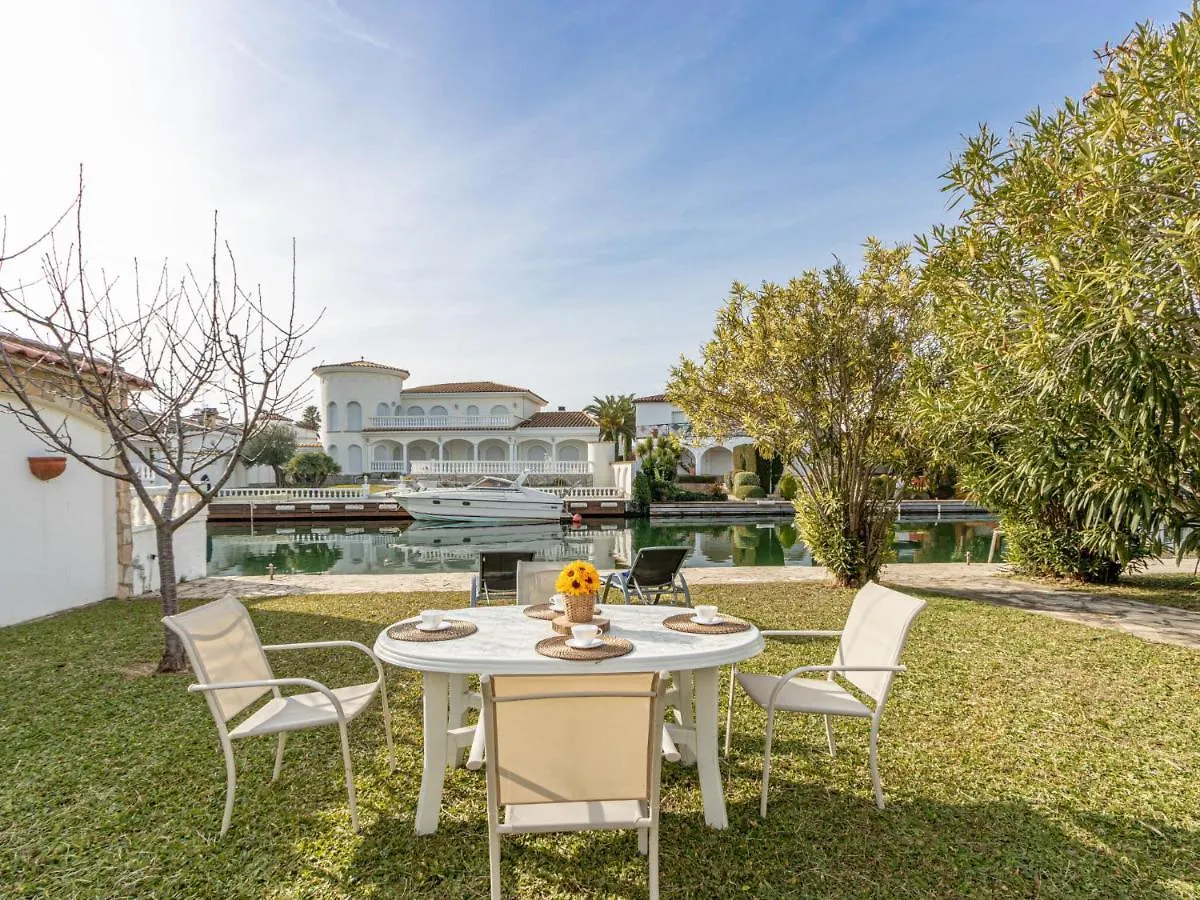 Holiday Home Residencia Maritima By Interhome Empuriabrava
