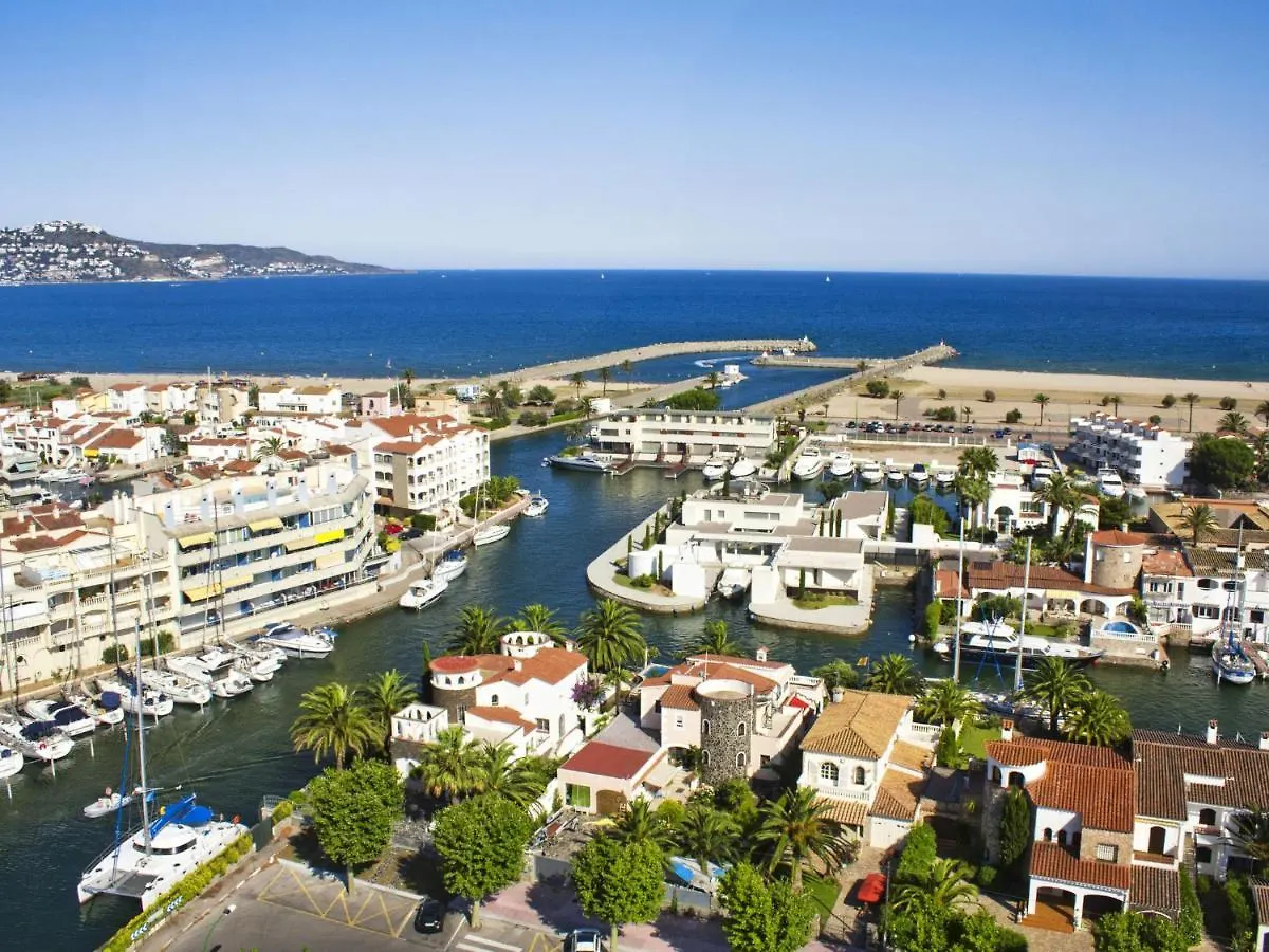 Holiday Home Residencia Maritima By Interhome Empuriabrava
